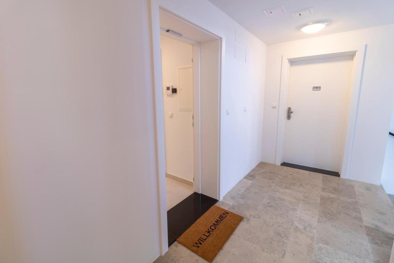 Boutique Sky City Apt. With Balcony / Top Spot Wien Exterior foto