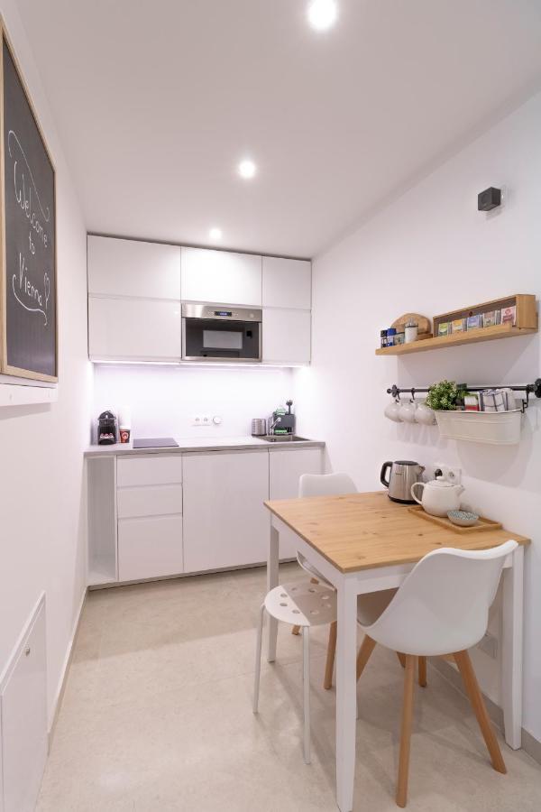 Boutique Sky City Apt. With Balcony / Top Spot Wien Exterior foto